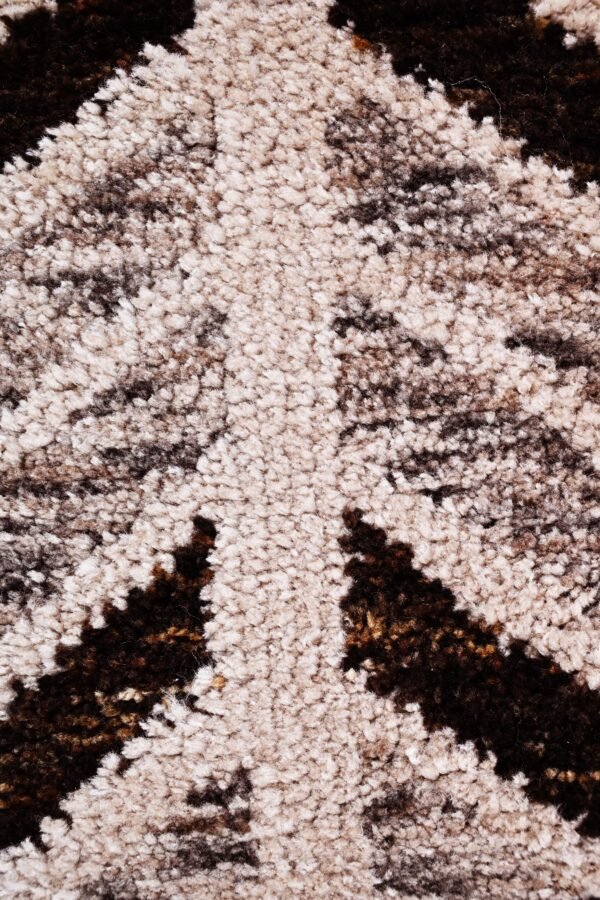 Monochrome Maze - Image 7